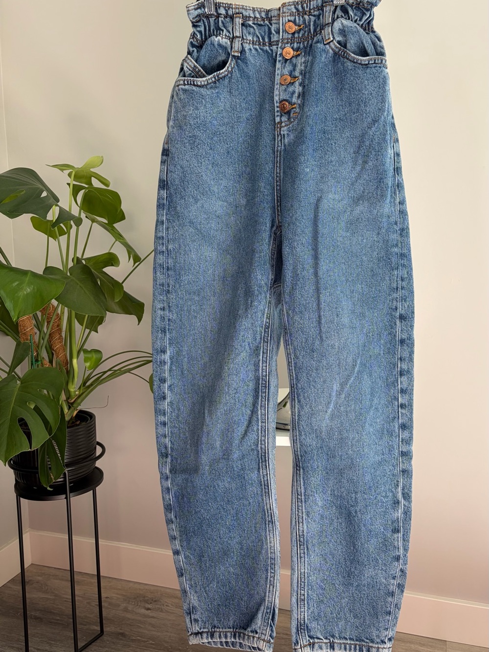 Zara Blue Barrel Style Jeans